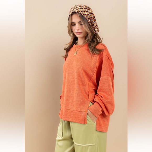 06 Solid Comfort Fit Round Neck Sweatshirt - Picture 4 of 6